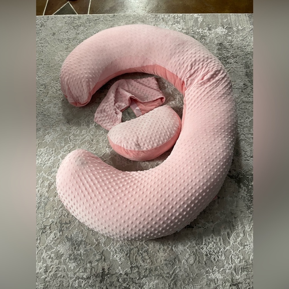 Pregnancy body pillow